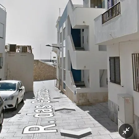 Escadinhas T0 Apartamento